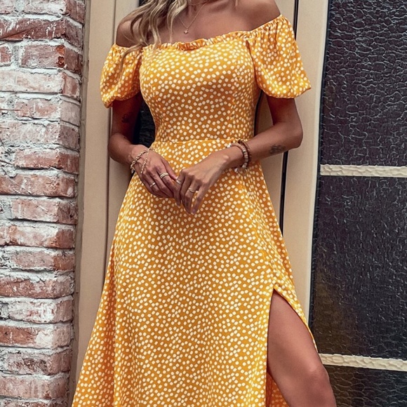 Bohemian Floral Print Puff Sleeve Midi Dress - Picture 10 of 13